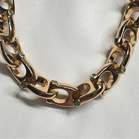 NWT COACH SIGNATURE ‘C’ CHUNKY CHAIN LINK NECKLACE WITH GREEN ALLOTROPE STONES - Picture 2 of 10